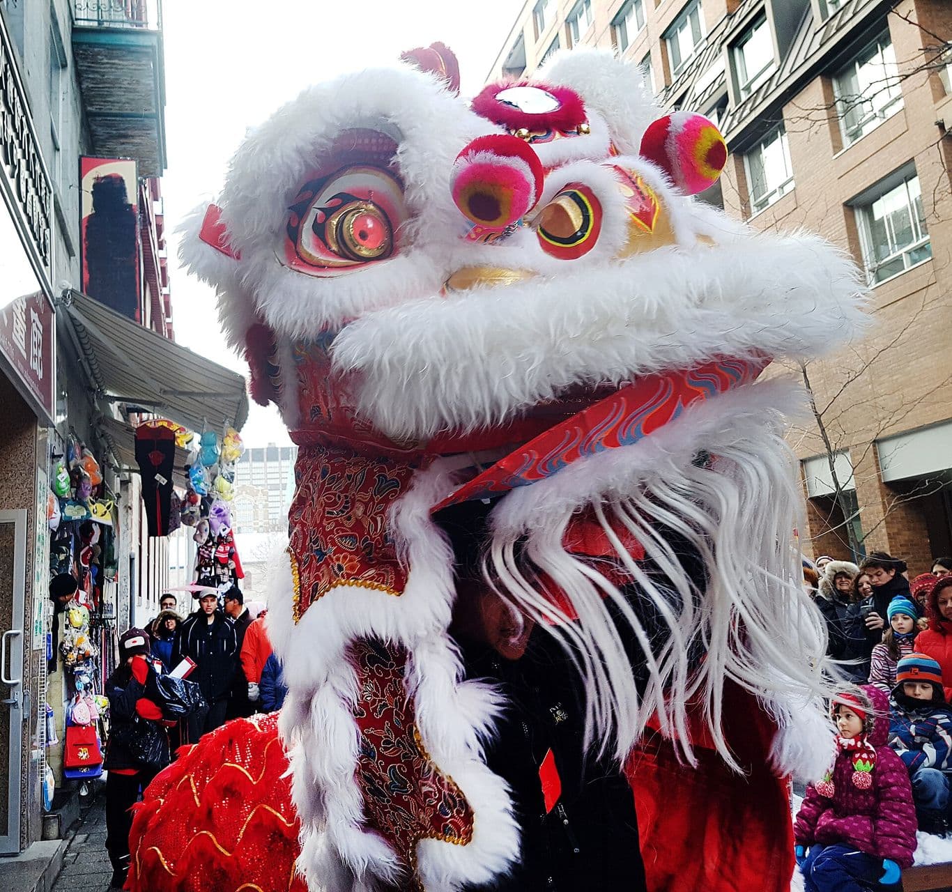 Danse du lion lors des célébrations du Nouvel An chinois.