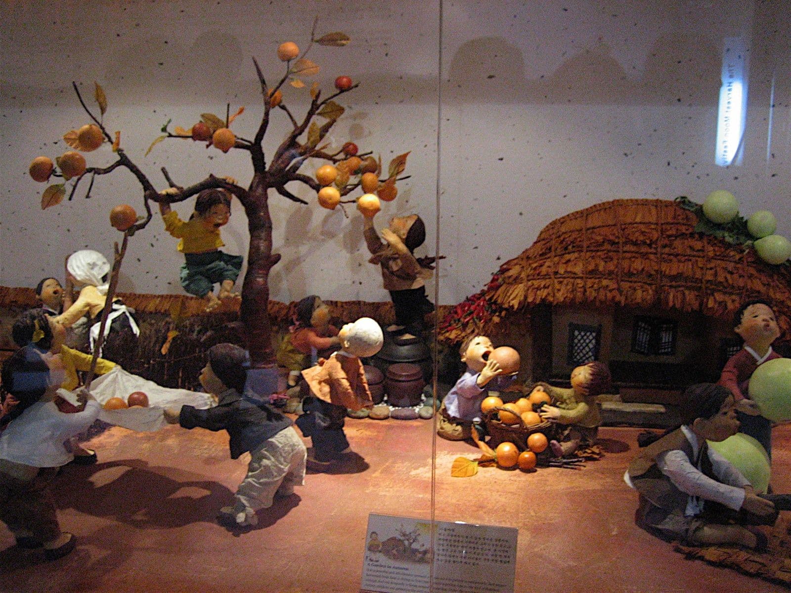 Œuvre en hanji, le papier traditionnel coréen, réalisée à Gyeongju.