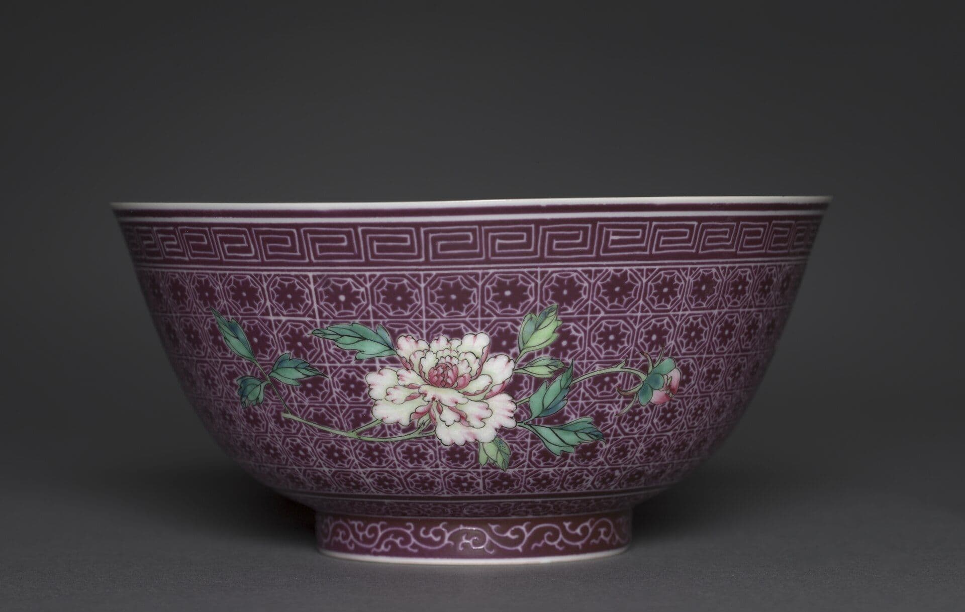 Porcelaine de Jingdezhen de la dynastie Qing.