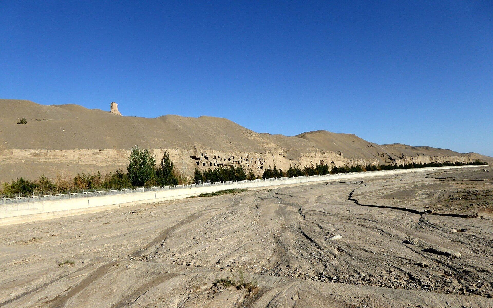 Les grottes de Mogao à Dunhuang, étape majeure de la route de la soie.