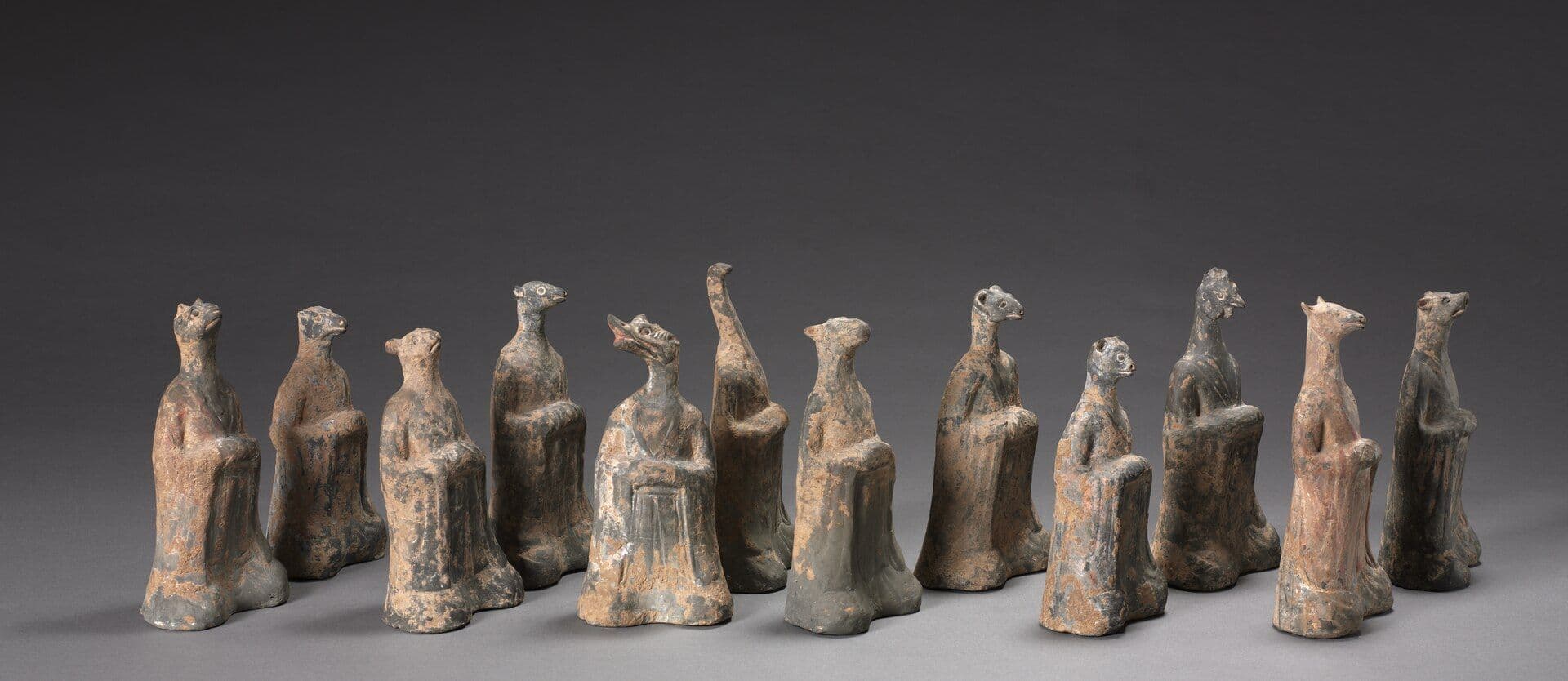 Figurines funéraires du zodiaque chinois, dynastie des Wei du Nord.