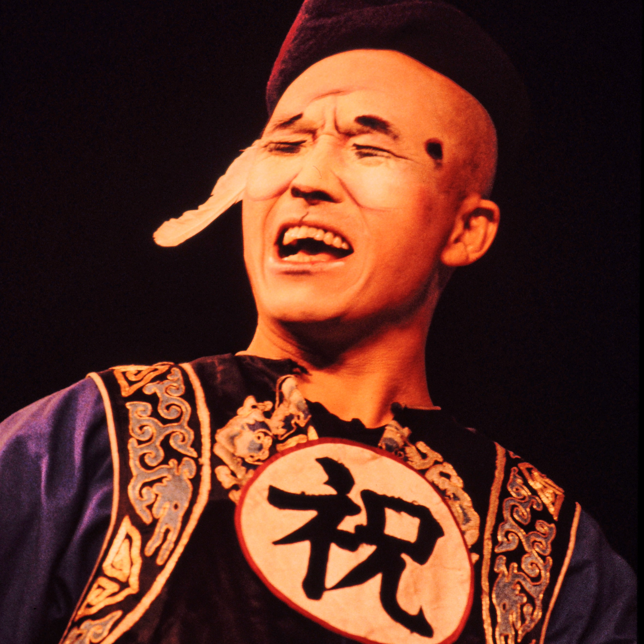Acteur en costume et maquillage traditionnels lors d'une représentation d'opéra de Pékin, Photo : Hans Bernhard / Wikimedia Commons, CC BY-SA 3.0